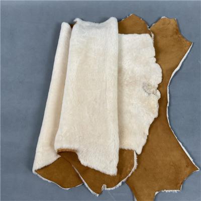 China Auto Upholstery Shearling Sheepskin Hides Sheared Sheepskin Wool Material for sale