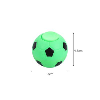 China Hot Selling Spinner Children's Small Busy Person Toy 50mm Can Spin Creative Football Top for sale