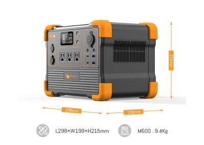 China 3500 Recycles compact Portable Mobile Solar Generator Built In MPPT Charge Controller for sale