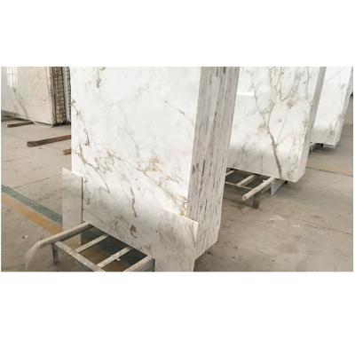 China Modern New Calacatta Mosaic Tile Wall Design White Marble Mosaic Tile for sale