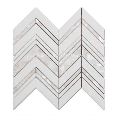 China White Thassos Slab and Shell Chevron Mosaic by Parquet Chinois Backsplash for sale