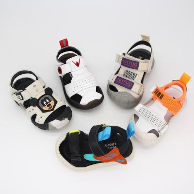 China Outdoor Kids Beach Shoes Boys Summer Anti-slippery Sandals Closed Toe Sneakers for sale