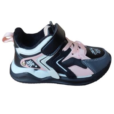 China NEW ARRIVING Kids Sports Shoes Girls and Boys Fashion Design Breatherable PU Lightweight Rubber Running Shoes for sale