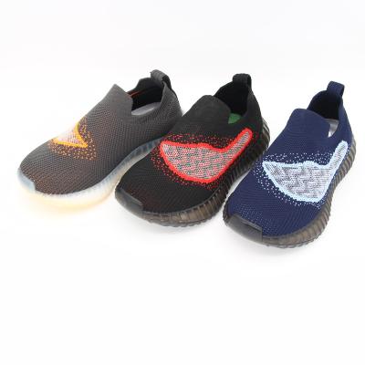 China Lightweight Kids Style Sports Shoes Baby Yeezy Casual Walking Shoes for sale