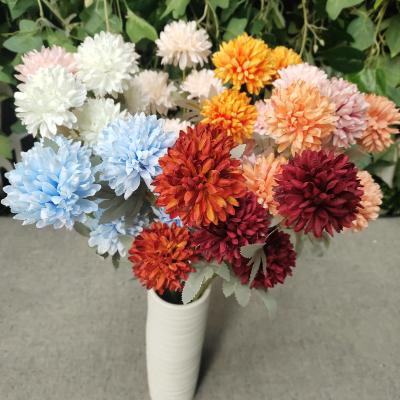 China Party Wedding Decoration Artificial Flowers Dendranthema Flower Chrysanthemum Wedding Decoration Guide Flower Tall Ping Pong Chrysanthemum Bouquet for sale