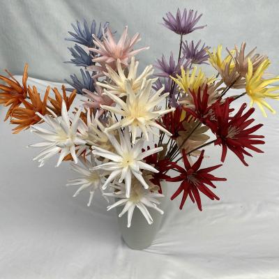 China Custom Handmade Small White Heads Home Artificial Flowers 5 Heads Wedding Party Decoration Wedding Party Real Looking Chrysanthemum For Wedding Floral Decoration for sale