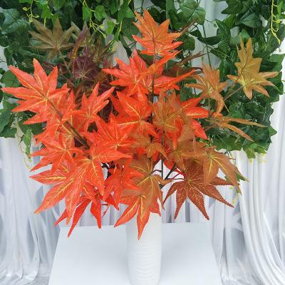 China Multi Colors Choose Fall Leaf Autumn Maple Leaves Branch For Wedding Maker Artificial Flowers Garden Decorative Multi Fake Colors Single Fall Leaf Autumn Maple Leaves Branch For Wedding the wedding for sale