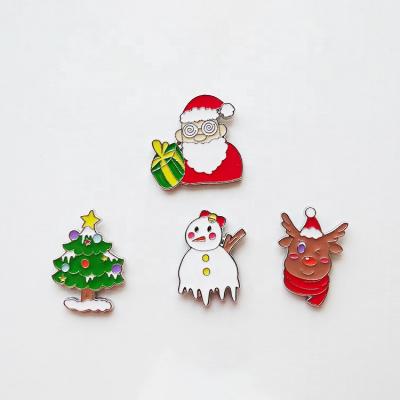 China Custom Fabric Decoration Fashion Metal Badge Gifts Santa Claus Christmas Tree Snowman Animal Elk Brooch Clothes Accessories Souvenir Pin for sale