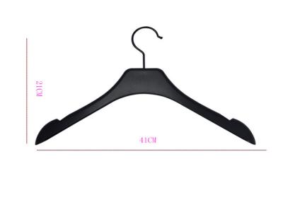 China Wide Shoulder Women’S Custom Plastic Hangers , Skirt Coat Hangers For Closet for sale