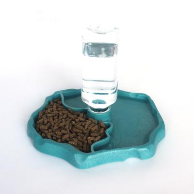 China Sustainable Small Pet  Automatic Reptile Feeder 2 In 1 Water And Food Feeder Dispenser Bottle for sale