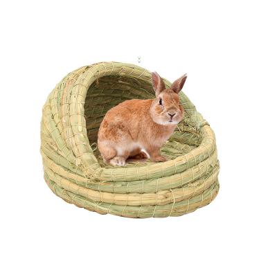 China Sustainable Natural Hand Woven Pet Grass Mat Hay Bed Small Animal Cages Hamsters Cats Guinea-Pigs Bunny Rabbit Bed for sale