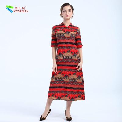 China Short Sleeve Chinese Dress Cheongsam Split Vintage Printed For Mother'S Day Gift for sale