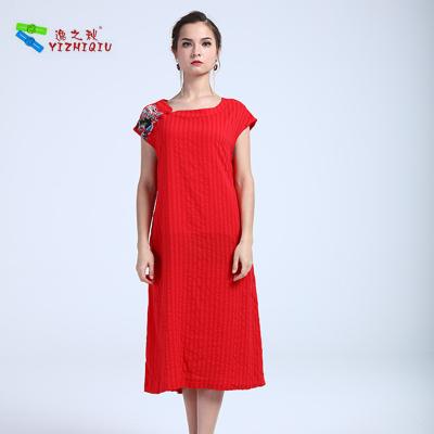 China Vestidos puros rojos del verano del algodón de las señoras del color con la impresión del modelo del hombro en venta