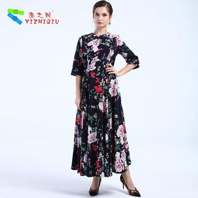 China Volwassenen van de Katoenen de Kledingspasvorm de Zomerkleding en Gloedsilhouet, Bloemenpatroontype Te koop