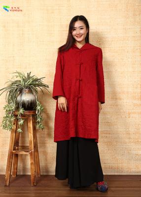 Chine Type à capuchon rouge de Cheongsam de manteau de double couche de boucle pour la robe de femmes à vendre