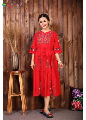 China Modelo bordado de la impresión floral del vestido del algodón del estilo chino para la vida casual en venta