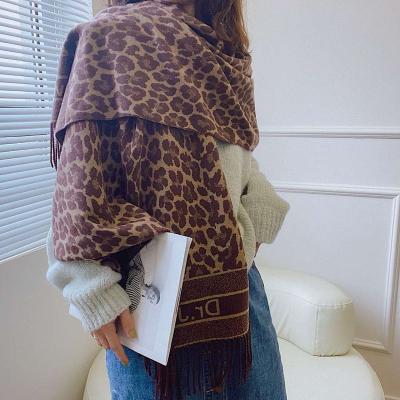 China Famous Luxury Letter Logo Brand Scarf Cotton Fashionable Women's Clothing Designer Plush Cozy Shawl for sale