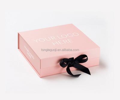 China Hot 2023 Luxury Wedding Packaging Gift Candy Packaging Box For Guest And Contacts Eyes Color Lens Cosmetic Lenses High Quality for sale