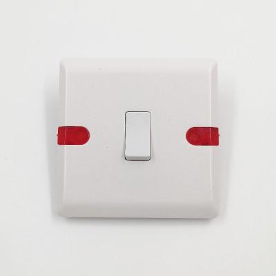 중국 Easy to maintain and clean OBK series white red blue elactrical tuya 220V UK wall switch 판매용