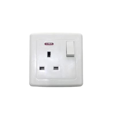 Cina 1/2/3/4 Gang Wall Switch 1 Gang 1 Way Switch Modern Electric European European Lamp Switch in vendita