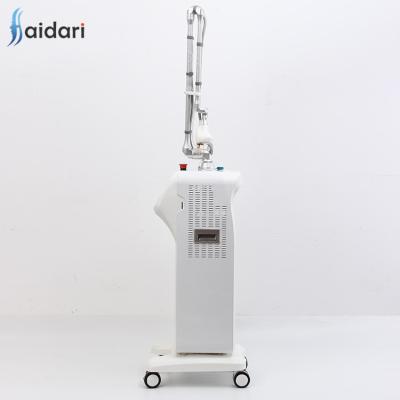 China Medical Cheap CO2 40W CO2 Laser Pigment Removal Laser Glass Tube Cheap Stretch Marks Removal Fractional Laser Equipment for sale