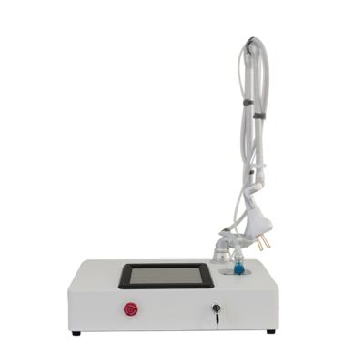 China Pigment Removal New Year Sale Scar Removal Skin Tighten Acne Treatment CO2 Laser Skin Resurfacing Fractional CO2 Laser Machine for sale