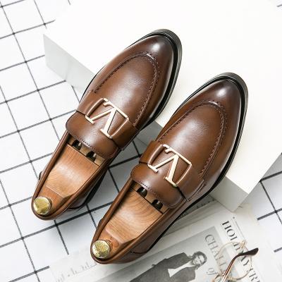 China 2021 Hot Selling Brands Luxury Men's Loafers Classic Big Size V Buckle Thermal Made In China Men's Leather Shoes for sale