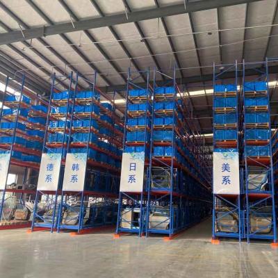 China Corrosion Protection Narrow Aisle Forklift Easily Handle Aisele Warehouse Racking System Made in China for sale