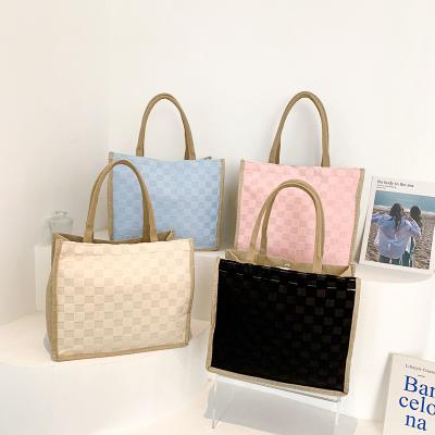 China Fashion Laser Fashionable Ladies Handbags Design Elegant Cross Handbags - Body Bag Women Purses and Handbags Tote Bag for sale