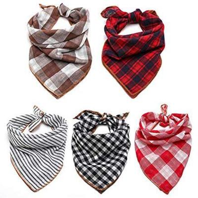 China Adjustable Custom Dog Cat Bibs Scarf Viable Wholesale Washable Pet Bandanas Plaid Triangle Pet Bandana for sale