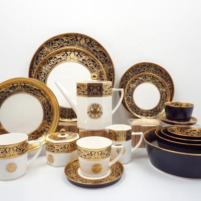 China Viable Dinnerware Nordic Restaurant Dishes Ceramic Dinnerware Gold Rim Bone China for sale