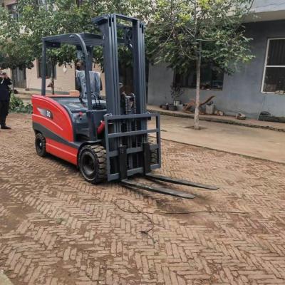 China 2000 kg Weight Telescopic Forklift Lifting Platform for All Terrain and Self Loading for sale