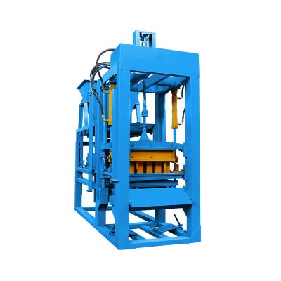 China 5000*1650*2200mm Medium Capacity Cement Interlocking Brick Making Machine for sale