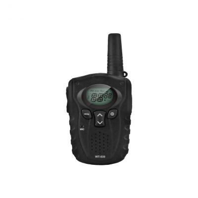 China Best long range strong signal mini walkie talkie gift for child voice free hand high quality portable two way radio baofeng radio camping digital for sale