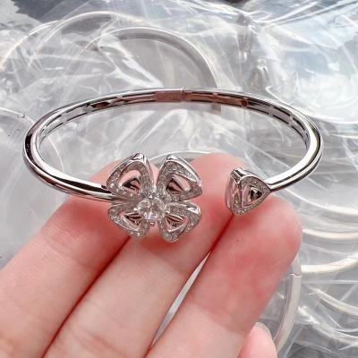 China The Other Hot Selling Rhinestone Crystal Flower Charm Rose Gold CZ Zircon Heart Drop Charm Bangle Bracelet for sale