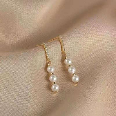 China Retro Elegant Style Full Rhinestone Earrings 925 Sterling Silver Earrings 6-7mm High Quality TRENDY Pearl Earrings for sale