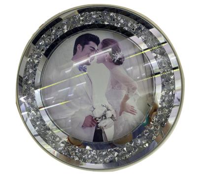 China Morden Led Light Round Photo Frame Crystal Sublimation Glass Frame Picture Wedding Photo Wholesale View as Memorial Gifts Portafotos for sale