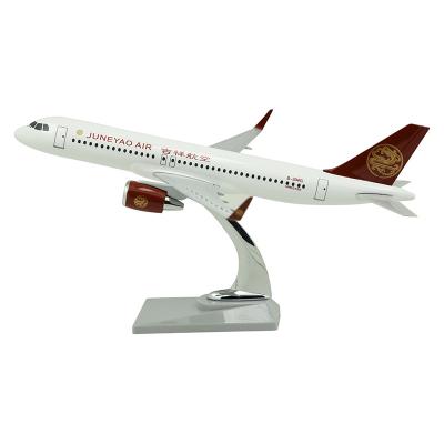 China Toy 1:200 18.8cm Airbus A320 Juneyao Airlines Resin Diecast Passenger Model Civil Aircraft Airplane Mode Die Cast Model Flat OEM Customized for sale