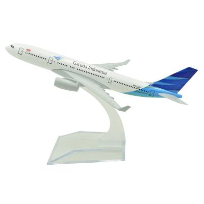 China Diecast Model Civil Aircraft Mode 1:400 16cm Metal Passenger Plane Toy Garuda Indonesia Airbus A330 Die Cast Customization Flat Model for sale