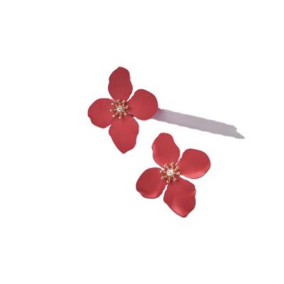 China BOHEMIA E9010 Hibiscus Pearl Enamel Stud Flower Earring for sale