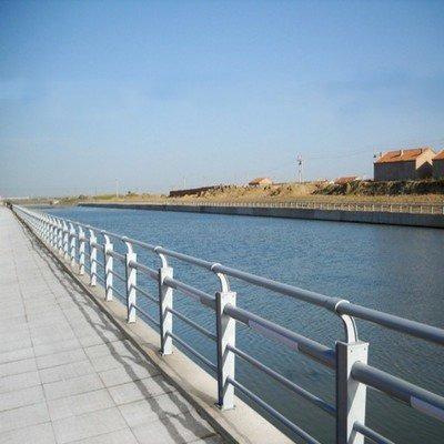 China Guardrail Tube For Sale High Quality 304 Stainless Steel Pipe Bridge Guardrail Pipe Compound Traffic Guardrail Pipe for sale