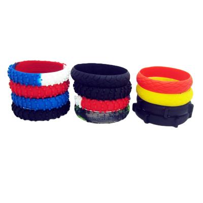 China Custom Logo Tire Wristband Durable Custom Silicone Tire Silicone Wristband Accept Custom Logo Wristband for sale