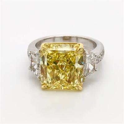 China FASHIONABLE Luxury Radiant Cut Synthetic 1.5 Carat HPHT Vivid Yellow Diamond Ring for sale