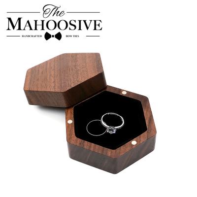 China Wooden Wooden Hexagon Jewelry Storage Box Earring Organizer Retro Vintage Ring Box for Wedding Jewelry Natural Wood Case for sale