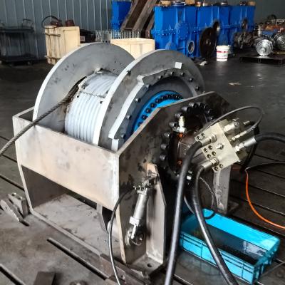 China High Precision Lebus 900mm Dia Drum Wire Electric Rope Winch Red For Construction for sale