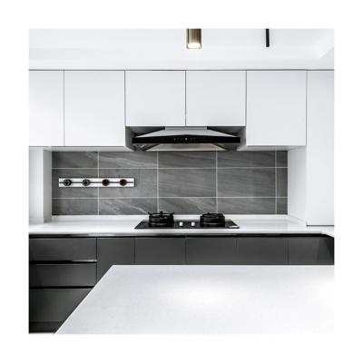 China Blum Hardware American Style White Lacquer Kitchen Furniture with MDF Door Material for sale