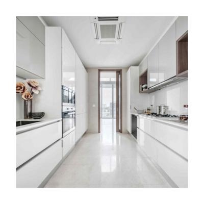 China High End Modular Kitchen Cabinets with High Gloss Finish and Quartz Stone Countertop for sale