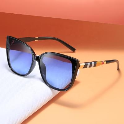 China Fashion Sunglasses 2022 Fashion Luxury Women Polarized Sun Glasses Famous Brands Square Sunglasses Cat Eye Frame for sale