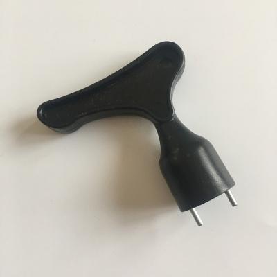 China Remove their golf shoe nails easily and conveniently NEW GOLF SPIKE WRENCH REMOVAL TOOL FOR ALL TYPES OF GOLF SPIKES for sale