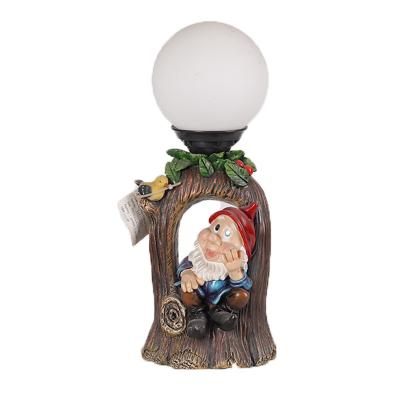 China Europe resin open dwarf statue with solar lamp 31CM Christmas gift garden decoration solar lamp ZY-338 for sale